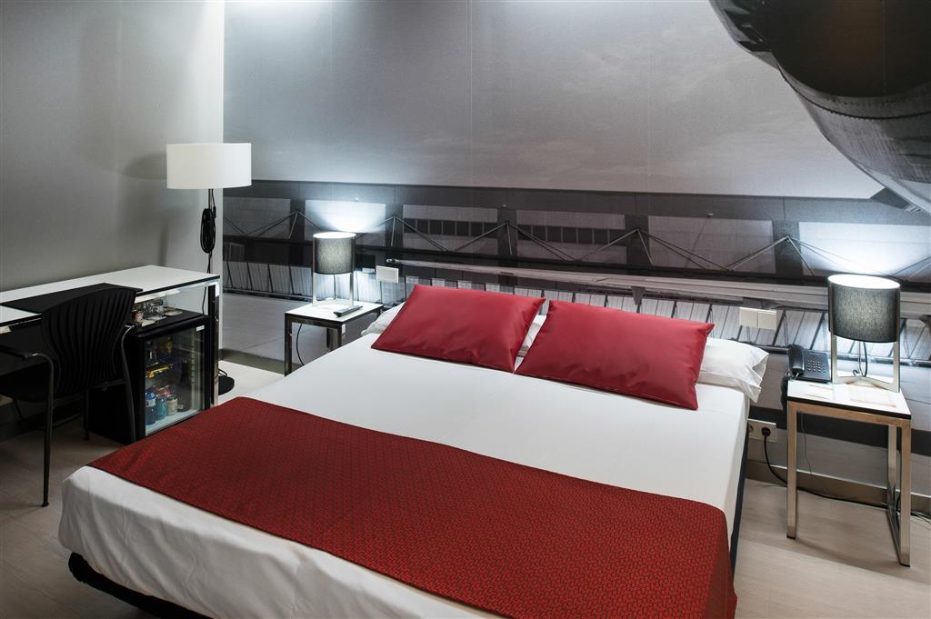 Catalonia Avinyo Hotell 3*