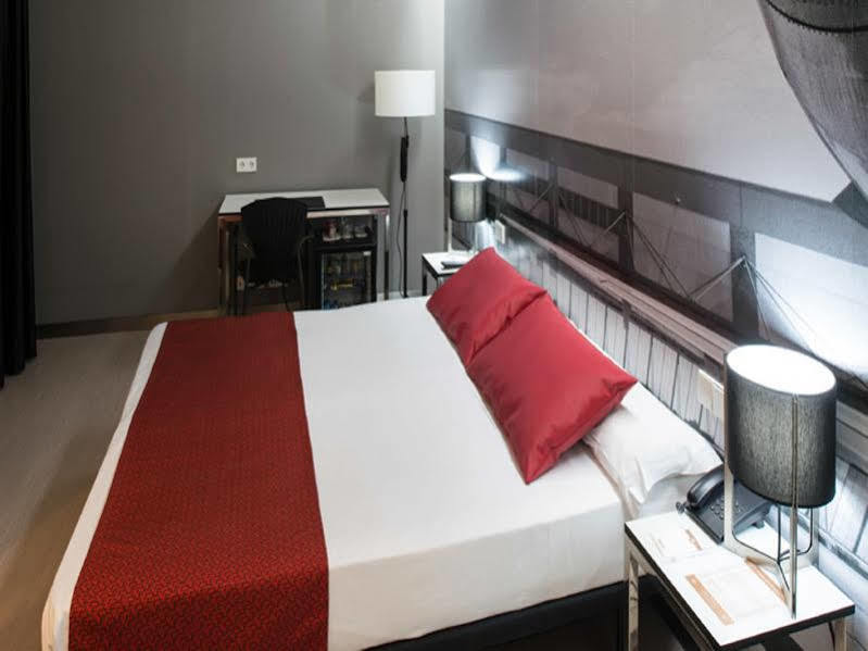 Hotell Catalonia Avinyo Barcelona