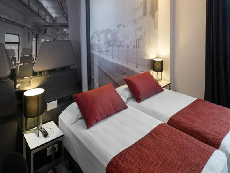 Catalonia Avinyo Hotell 3*